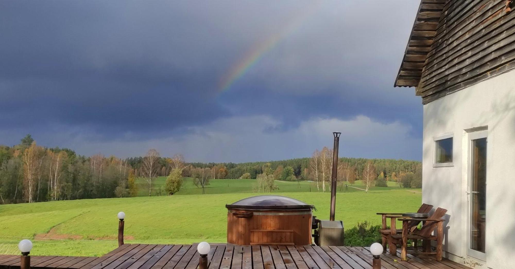 Guesthouse, Sauna & Jacuzzi In Gauja Valley - Kakukalns Straupe Bagian luar foto